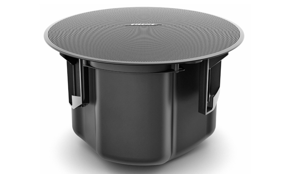 Bao phủ mặt sau Bose Designmax DM5C là backcan được làm bằng thép tích hợp Bao phủ mặt sau Bose Designmax DM5C là backcan được làm bằng thép tích hợp